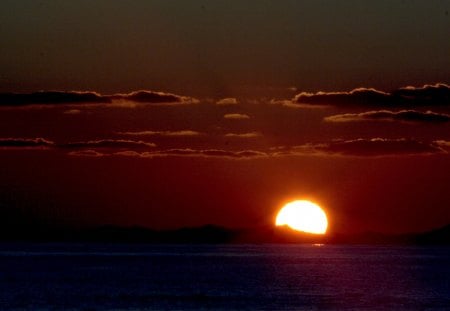 MOONRISE - moon, clouds, sea, rise