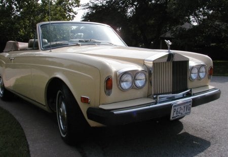 Rolls Roys Corniche - luxury sedan, phantom, classic, limousine, rolls royce