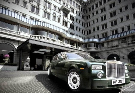 Phantom at panninsula - luxury sedan, phantom, classic, limousine, rolls royce, penninsula hotel