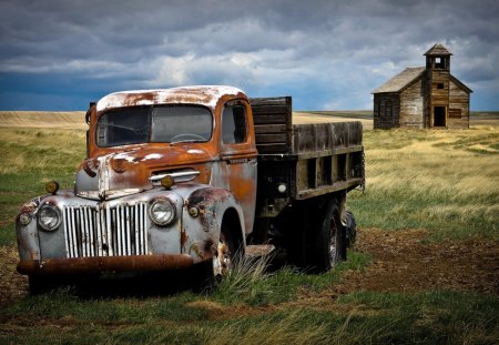 Old Lorry - house, Farm, field, rusty