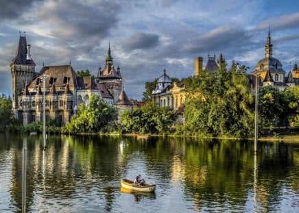 Magyarorszg - boat, lake, hungary, architecture, building, reflection, magyarorszg, castle, trees