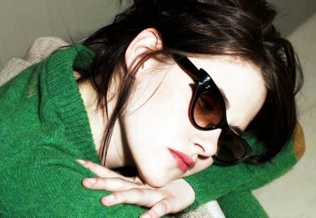 kristen - tshirt, beauty, green, sunglasses