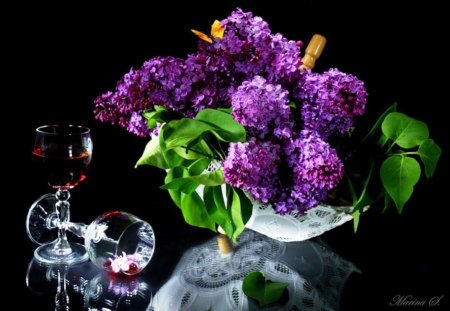 Lilac and sun umbrella - mauve, still life, leaves, drink, colorful, white, umbrella, glasses, green, butterfly, liliac, sun