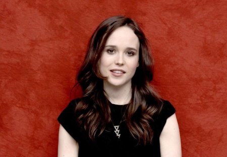 Ellen Page - page, ellen page, ellen, model, beautiful, actress