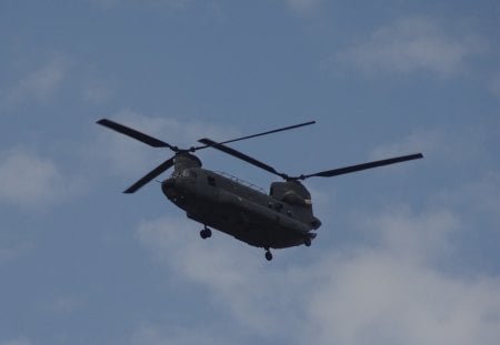 Chinook in the Sky - US Army, helo, Helicopter, Chinook, sky