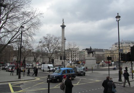 The London Buzz - cities, london, monuments, squares