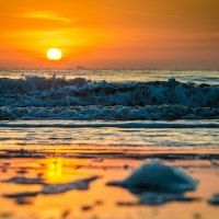 magnificent sunset on the waves