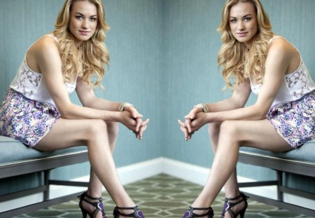 Yvonne Strahovski - heels, yvonne strahovski, model, beautiful, actress, yvonne, blonde, strahovski, legs