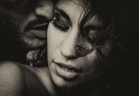 Passione - love, man, black, white, passion, feelings, woman, kiss, passione