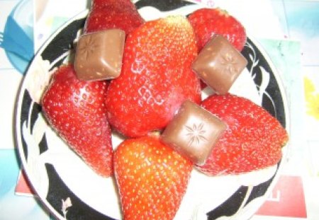 dreamy dessert - strawberries, red, chocolate, dessert, fruits