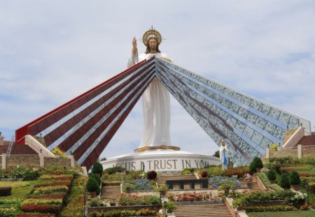 Jesus garden - christianity, big, jesus, garden