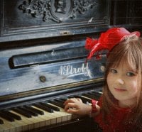 The Little Piano Girl