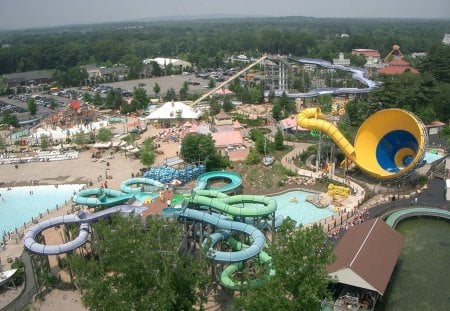 Hurricane_Harbor - fun, getaway, summer, six, flags