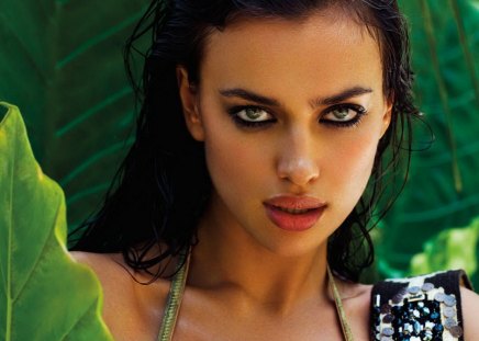 Irina Shayk - girl, eyes, beauty, irina shayk, nature, green, woman, model, leaf