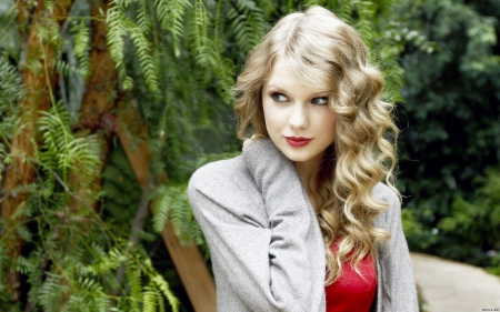 Taylor Swift ! - face, pretty, beautiful, music, taylor swift, blonde