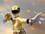 power rangers megaforce wallpaper yellow ranger