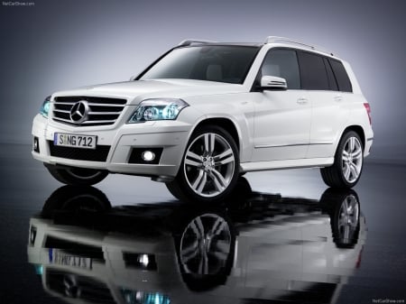 Mercedes GLK 350 Suv - Front - mercedes, suv, White, GLK