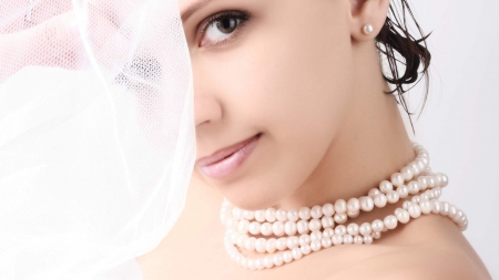 A Pearly Smile - face, pearls, smile, girl