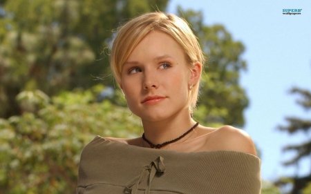 kristen bell - blonde, beauty, tree, sky