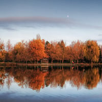 MIRROR LAKE