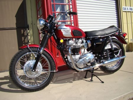 Triumph Bonneville T120R 1970 - ride, bike, adventure, thrill