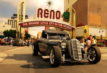 Reno Hot Rod Parade - motor, tuned, oldie, wheels