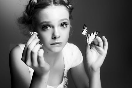 broken - girl, broken, photography, sad, wp, butterfly wings, wings, bw, black, white, butterfly