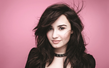 Demi Lovato - actresses, models, people, demi lovato, music, singer, songwriter, entertainment, beautiful, celebrity