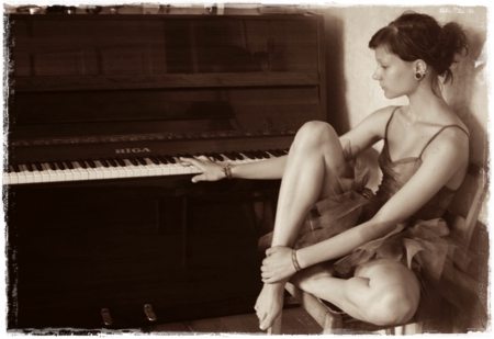 Piano Girl - piano, girl, woman, model