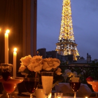 Romantic Dinner in Paris