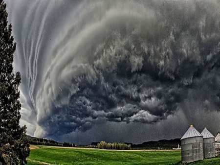 Storm brewing - sky, grey, clouds, storm