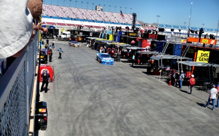 Garage Drive 1 - racing, wide screen, las vegas motor speedway, photography, auto, nascar, photo, neon garage