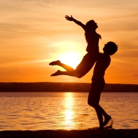 couple love sunset