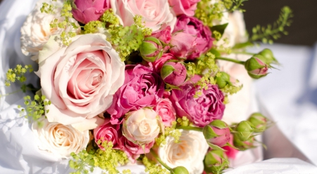 * Roses * - bright, sunshine, roses, pink, petals, flowers, bouquet