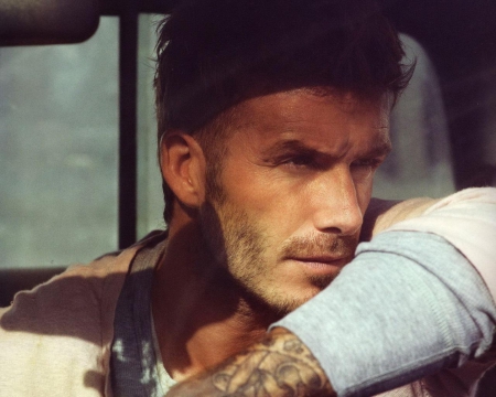 Football Fashion icon David Becks - fashion, david beckham smiling, football icon, brand