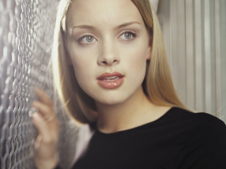 Rachel Skarsten - canadian, models, actresses, people, beautiful, rachel skarsten, celebrity