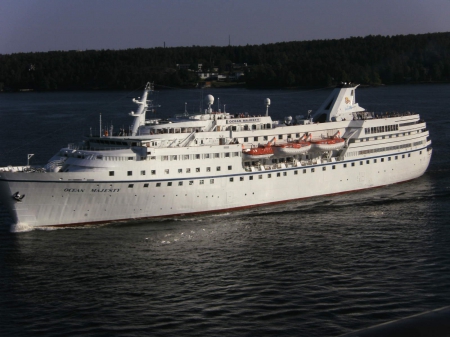 Ocean Majesty - party, summer, cruise, stockholm