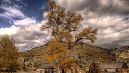 deserted farm in the desert - hill, clouds, deserted, desert, farm, tree