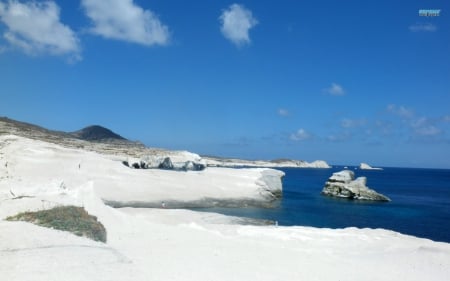 Sarakiniko Beach - clouds, water, scenery, beach, landscape, sea, ocean, sarakiniko, shore, white sand, nature, sky