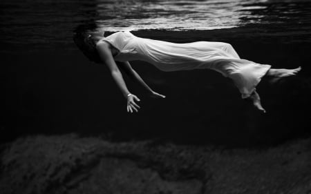 swiming - dark, beauty, model, underwater