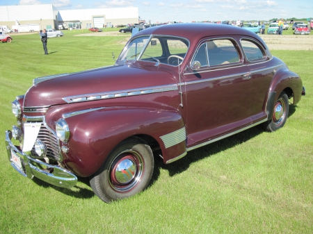 1941 Chevrolet Deluxe - Chevrolet, Burgandy, headlights, photography