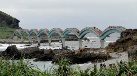 Dragon Bridge, Taiwan - dragon, bridge, sansiatai island, taiwan