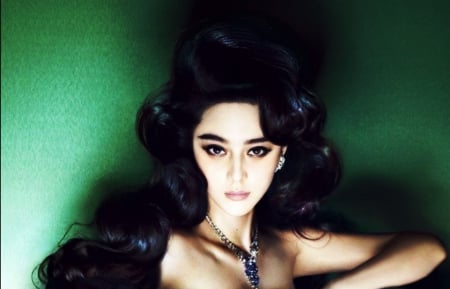 Fan Bingbing - girl, beauty, fan bingbing, black, necklace, green, woman, model, brunette, asian