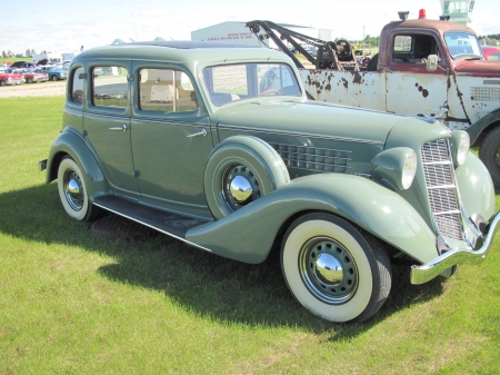 1936 Auburn 6-654 Sedan with 85 HP - Car, white, tires, headlights, photography, Green