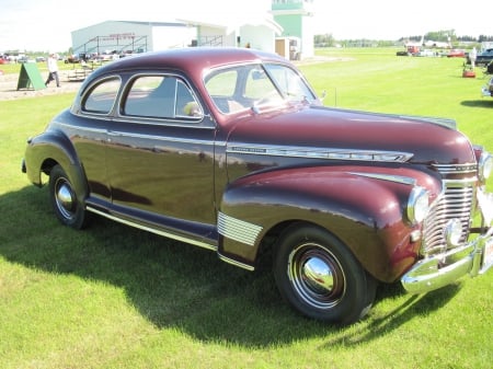 1941 Chevrolet - headlights, chevrolet, photography, tires, black