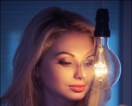 Pretty face - face, woman, model, light bulb