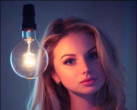 Pretty face - face, mode, portrait, woman, light bulb