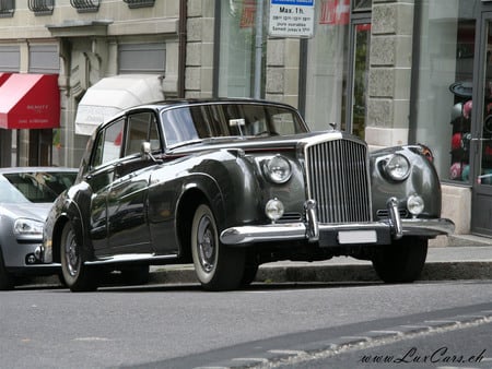 1986 Bently - bently, classique, limousine, royal