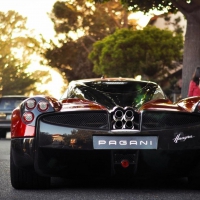 Black Pagani Huayra