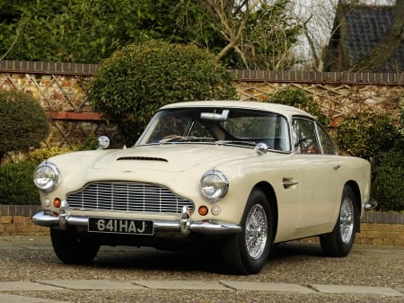 Aston Martin - cars, beauty, old car, aston